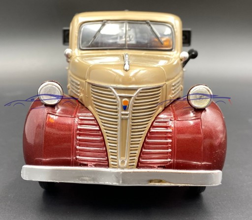Пикап Plymouth 1941, модель 1:24 Motormax 75342