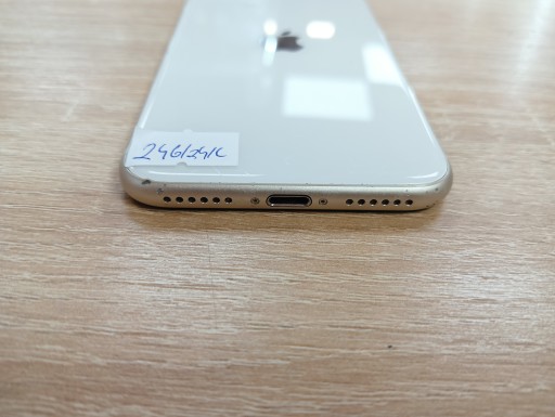 Smartfon Apple iPhone SE (2022) 4 GB / 64 GB 5G biały