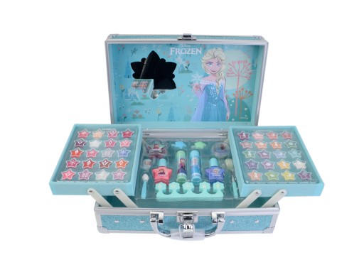 Чемодан с детской косметикой Frozen.