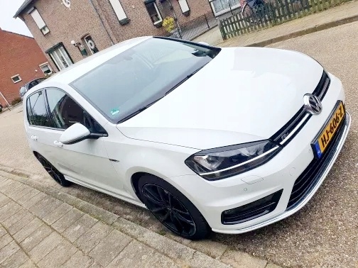 BREWKI LAMP PRZEDNICH GOLF 7 CZARNY POŁYSK GTI R20