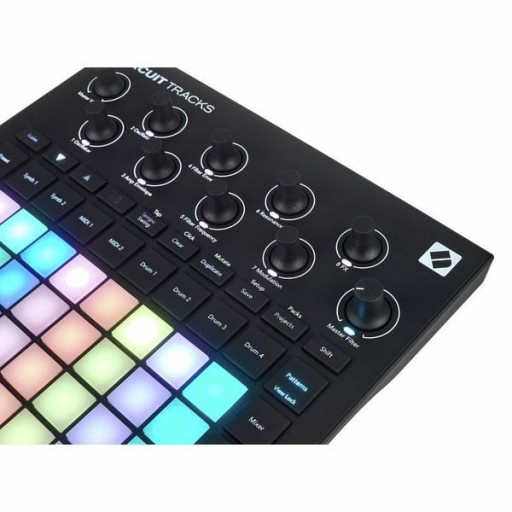 Novation Circuit Tracks Синтезатор с грув-боксом