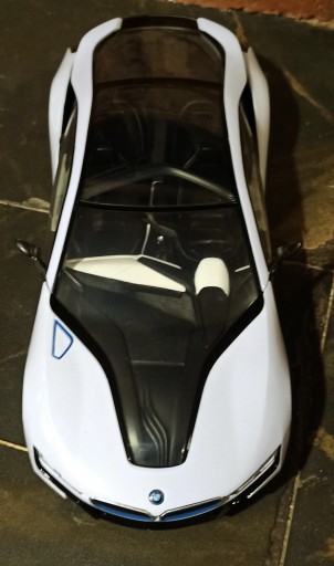 Автомобиль с дистанционным управлением BMW i8 ILLUMINATED Rastar Car Автомобиль с дистанционным управлением