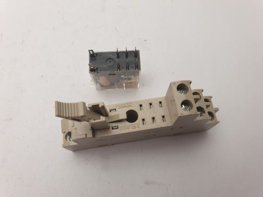 Реле OMRON G2R-SND-AP3 24 В постоянного тока 2xtor + P2RF-08-E
