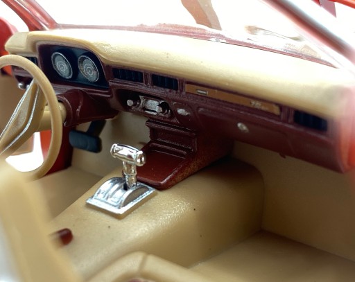 Ford Pinto 1974 1:24 модель Motormax 79044 оранжевый