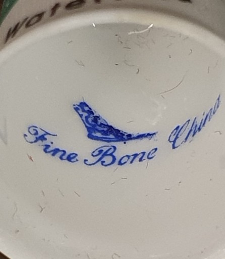 porcelanowy naparstek kolekcjonerski Waterford koniczyna