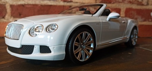 Autko Zdalnie Sterowane Kabriolet BENTLEY GT Rastar Samochód Auto Na Pilot