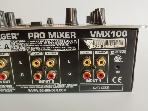 DJ-микшер Behringer Pro Mixer VMX100