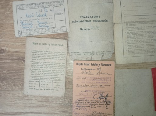 СТАРЫЕ ДОКУМЕНТЫ - РАЗРЕШЕНИЯ - Удостоверения личности + ДРУГОЕ - 1940-1975 гг.
