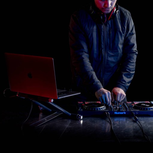 NUMARK MIXTRACK PLATINUM FX DJ КОНСОЛЬНЫЙ КОНТРОЛЛЕР ПРОГРАММНОЕ ОБЕСПЕЧЕНИЕ МИКШЕРА