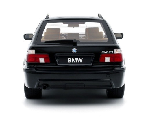 BMW 540i (E39) Touring M-Package 2001 года, цвет «Black Saphire», Otto Mobile, масштаб 1:18