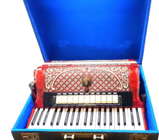 АККОРДЕОН HORCH DELUXE 120 BASS 4 CHORS + ЧЕХОЛ