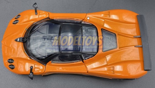 PAGANI Zonda F 1:24 модель Motormax 73369 оранжевый
