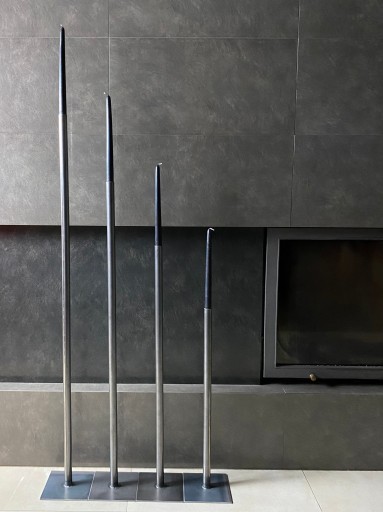 MINIMALISTYCZNY ŚWIECZNIK Z STALI HAMBURG 120 cm