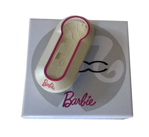 КОМПЛЕКТ КОВРИКОВ ДЛЯ BARBIE FIAT 500, КОРПУС РУЧКИ OE