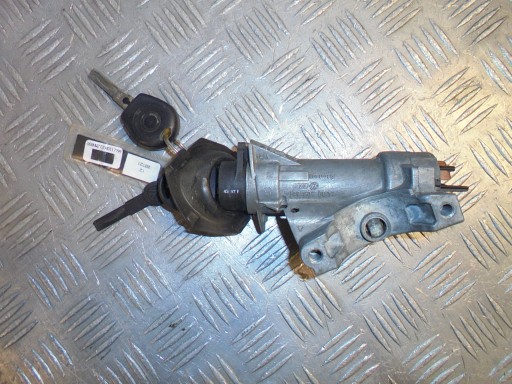 СТАРТЕРНЫЙ КОМПЛЕКТ 8D0907558B VW PASSAT B5 1.8 125KM
