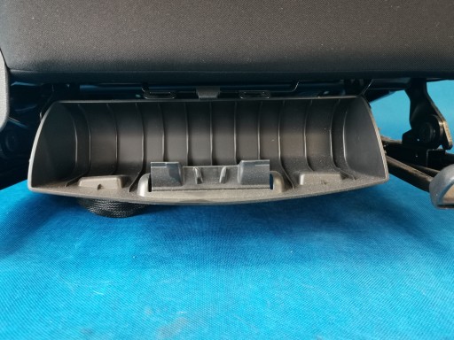 SKODA OCTAVIA 3 III LIFT AVANT 20R КОМПЛЕКТ ПЕРЕДНИХ СИДЕНИЙ АЛЬКАНТАРА КОЖА EU