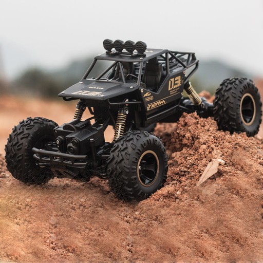 Большой внедорожник RC 4x4 с дистанционным управлением и батарейками типа АА
