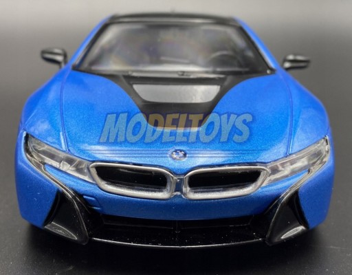 BMW i8 Coupe 2018 1:24 модель Motormax 79359 синий