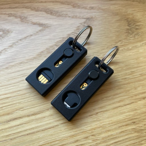 Выдвижной чехол для Yubikey 5/5C NFC USB-A и USB-C Premium