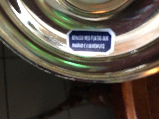 Cukiernica na nodze Plater