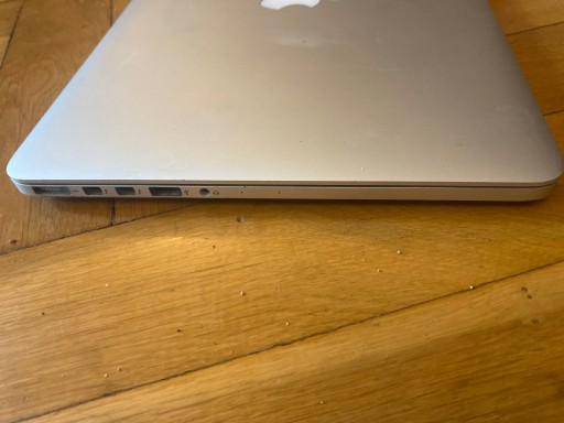 Ноутбук Macbook Pro 13 дюймов Intel Core i5 2,9 ГГц 8 ГБ / 512 ГБ блок питания