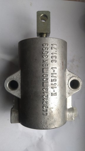 Пневматический цилиндр Zetor 59112105 UNC 200 201 KNB 250
