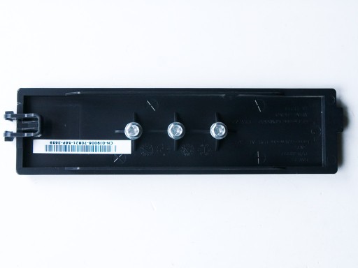 Dell Zaślepka + śruby do montażu DVD 5,25'' 0J9006