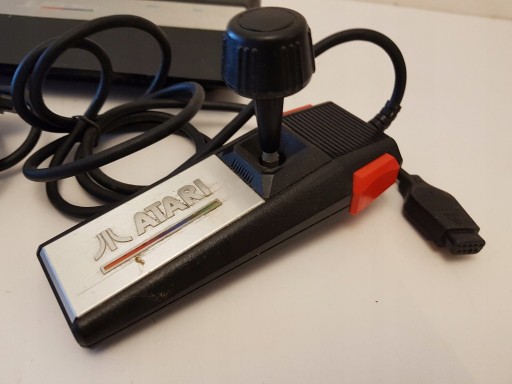 ВИНТАЖНАЯ ОРИГИНАЛЬНАЯ КОНСОЛЬ ATARI CX-2600 JR