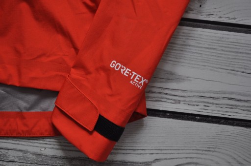 ЖЕНСКАЯ КУРТКА THE NORTH FACE SHINPURU II GORE-TEX ACTIVE S