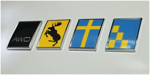 VOLVO POLESTAR R СКАЧАЮЩИЙ ЛОСЬ С ЭМБЛЕМОЙ МОСА КЛАПАН