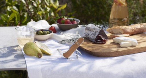 Victorinox 0.8301.J22, Карманный нож Picknicker Damast, ограниченная серия
