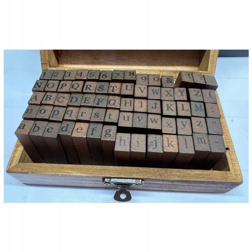 НАБОР АЛФАВИТНЫХ МАРОК 70X ЦИФР И АНГЛИЙСКИЙ ЯЗЫК