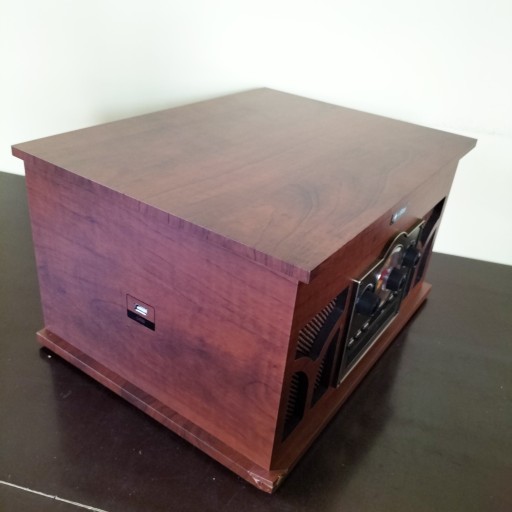 Цифровое радио DAB/DAB+/FM в стиле ретро i-STar 90103PI