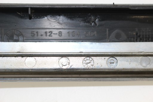 ЦЕНТРАЛЬНАЯ НАКЛАДКА ЗАДНЕГО БАМПЕРА BMW E39 8184504