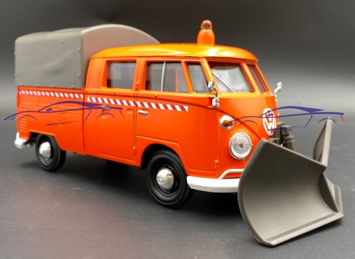 Volkswagen Type 2 (T1) плуг 1:24 Motormax 79593