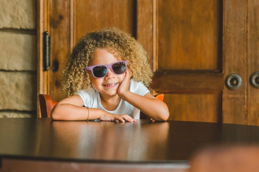 Детские солнцезащитные очки Real Shades Switch Light розово-розовые для детей 4–7 лет