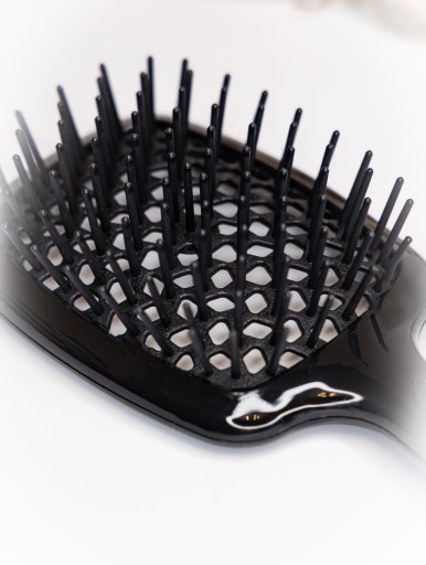 ЩЕТКА ДЛЯ ВОЛОС SUPERBRUSH, АНТИСТАТИЧЕСКАЯ, ЧЕРНАЯ