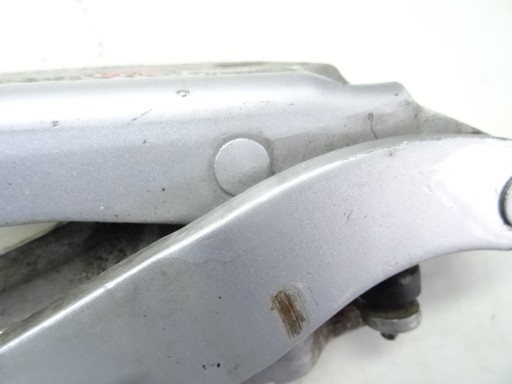 4E0827300H AUDI A8 D3 ПЕТЛЯ КРЫШКИ БАГАЖНИКА