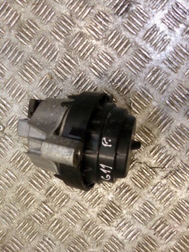 BMW G01 G11 G12 ПОДУШКА ДВИГАТЕЛЯ ПРАВАЯ 6865948