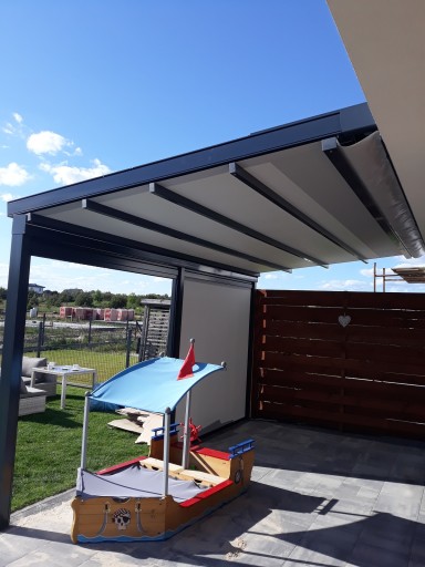 Pergola tarasowa ogrodowa przyścienna 400x250