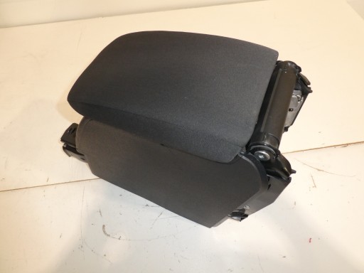 VW Volkswagen Golf 6 VI Armrest 1K5864251C