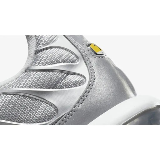 Кроссовки мужские NIKE AIR MAX PLUS CUPD размер 47,5 31 см