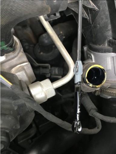 Байонет 2.0 TDI AUDI A4 B8 Q5 2010-2012 гг.