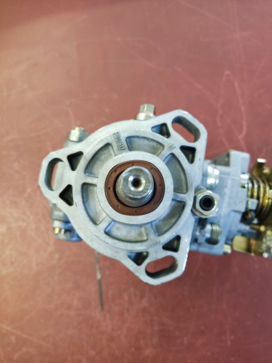 POMPA WTRYSKOWA BOSCH 0460424154 VE4/12F1000R734