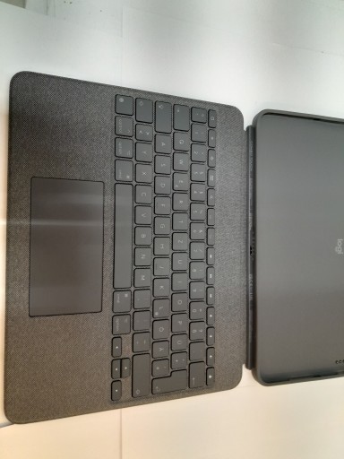 LOGITECH COMBO TOUCH ДЛЯ IPAD 12,9 ДЮЙМА 5. ПОКОЛЕНИЯ