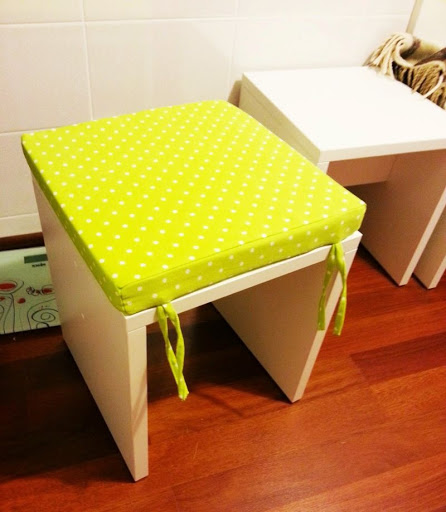 PIANKA TAPICERSKA MEBLOWA T25 GĄBKA 40x40x11 cm
