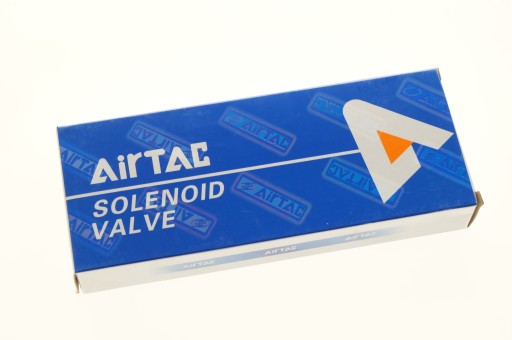 Airtac 4V230C-08 EG 5/3 -1/4-24 В соленоид переменного тока.