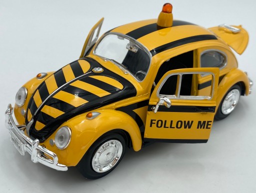 VW Beetle Käfer Airport Follow Me1966 модель 1:24 Motormax 79590
