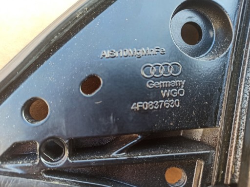 Audi a6 c6 avant Рамка передней правой двери 4F0837630