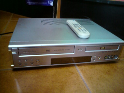 Daewoo DF-7100 комбо 2в1 DVD + VHS-рекордер польское меню ВИДЕО
